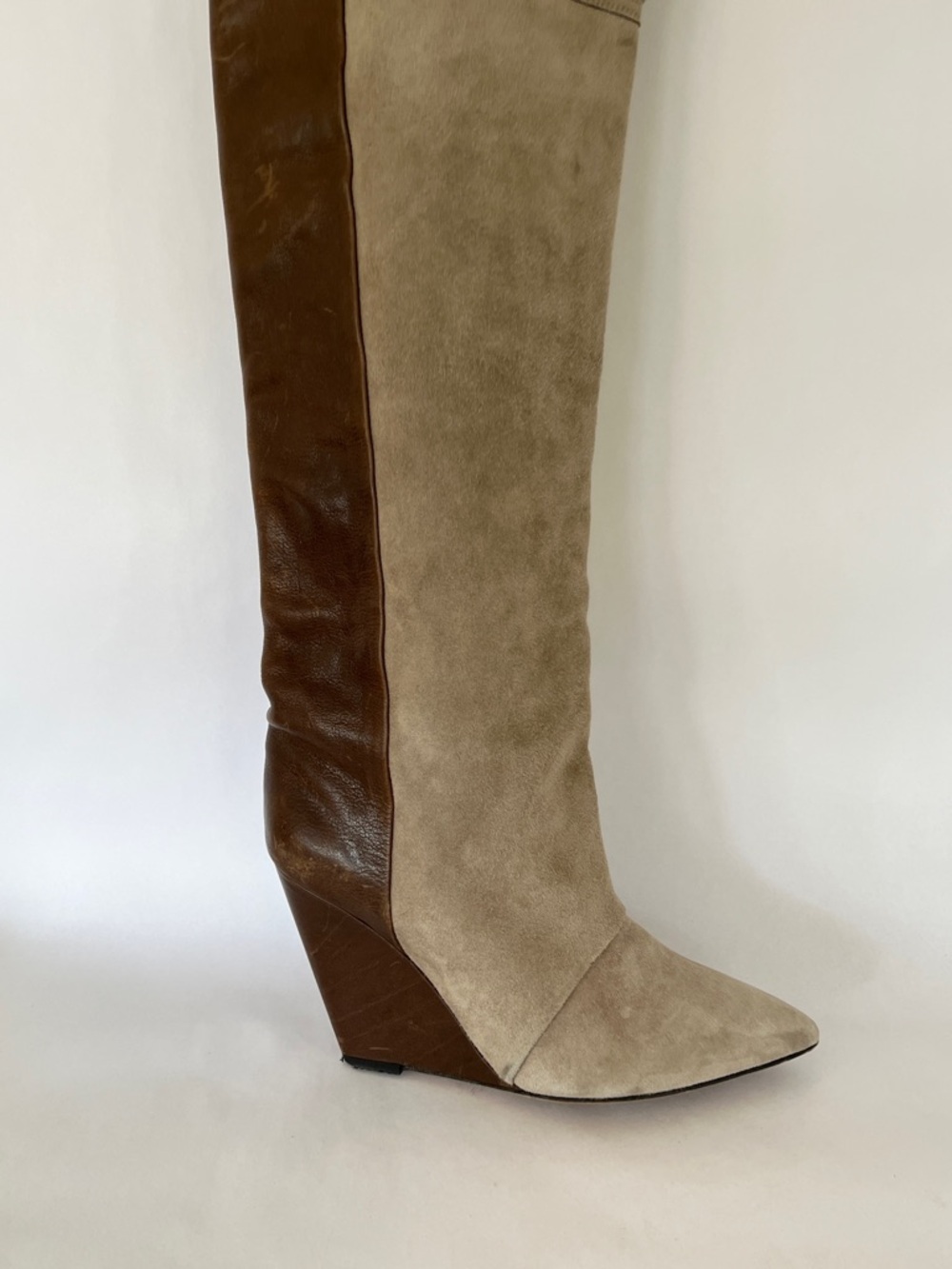 Vintage Isabel Marant Jeanette boot
Two-Tone 
From the 2010 era - Picture 3 of 9